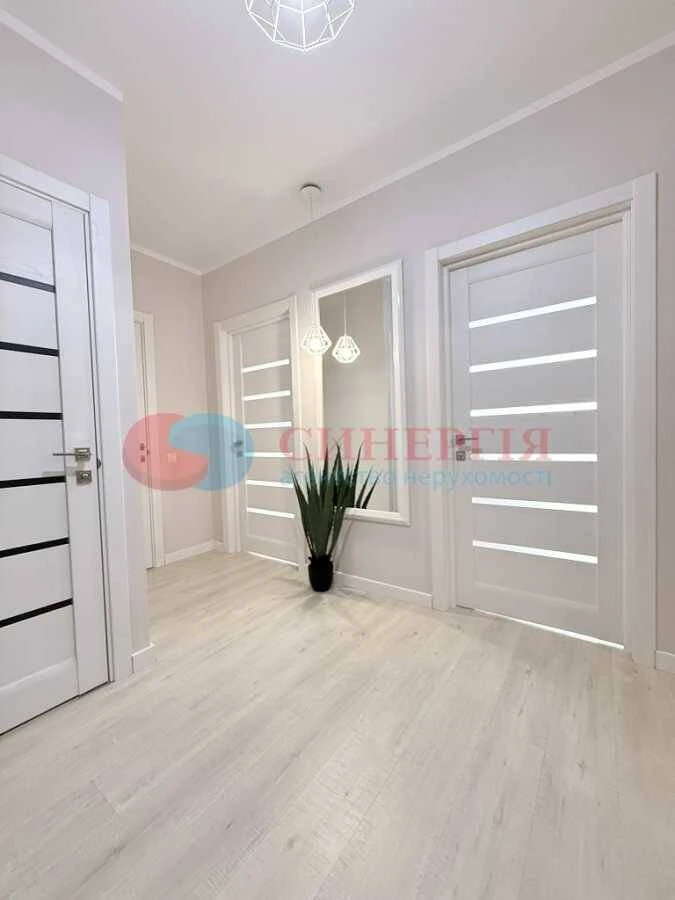 For long-term rent 2-room apartment Kyiv, Шевченківський district, Yuryi Illienka