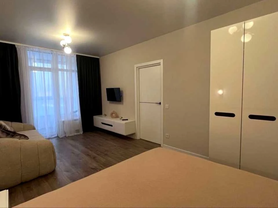 Apartment. Kyiv, Berezaysky Prospect.