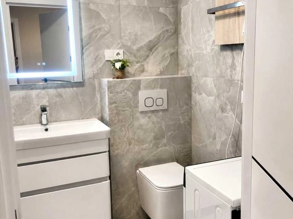 Apartment. Kyiv, Berezaysky Prospect.