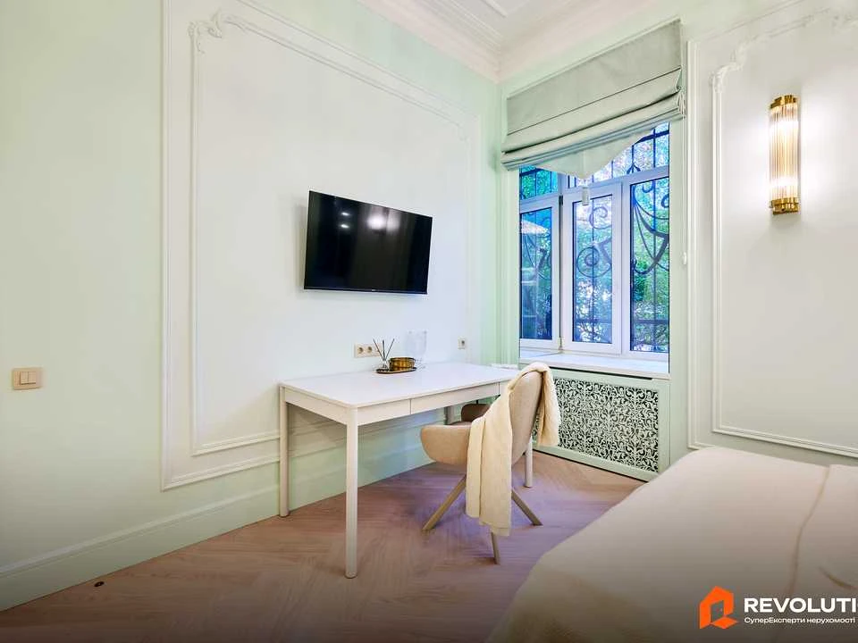 Apartment. Kostelna St., Kyiv