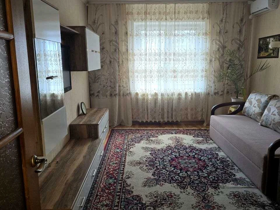 Apartment. Oleny Pchilky St., Kyiv