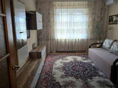 Apartment. Oleny Pchilky St., Kyiv