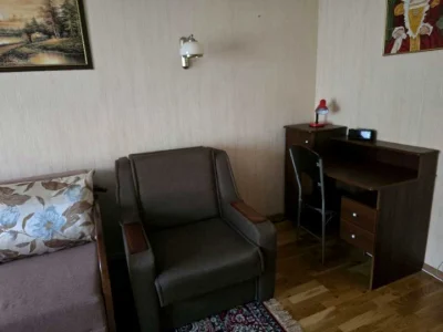 Apartment. Oleny Pchilky St., Kyiv