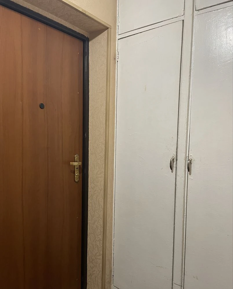 Продаж: 2 кімнатна квартира вул. Петлюри