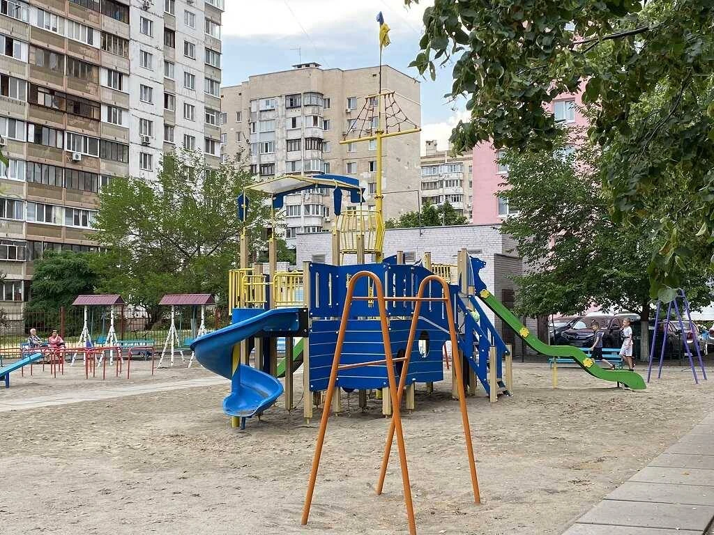 For Sale 3-room apartment, Kyiv, Desniansky, Volodymyr Mayakovsky