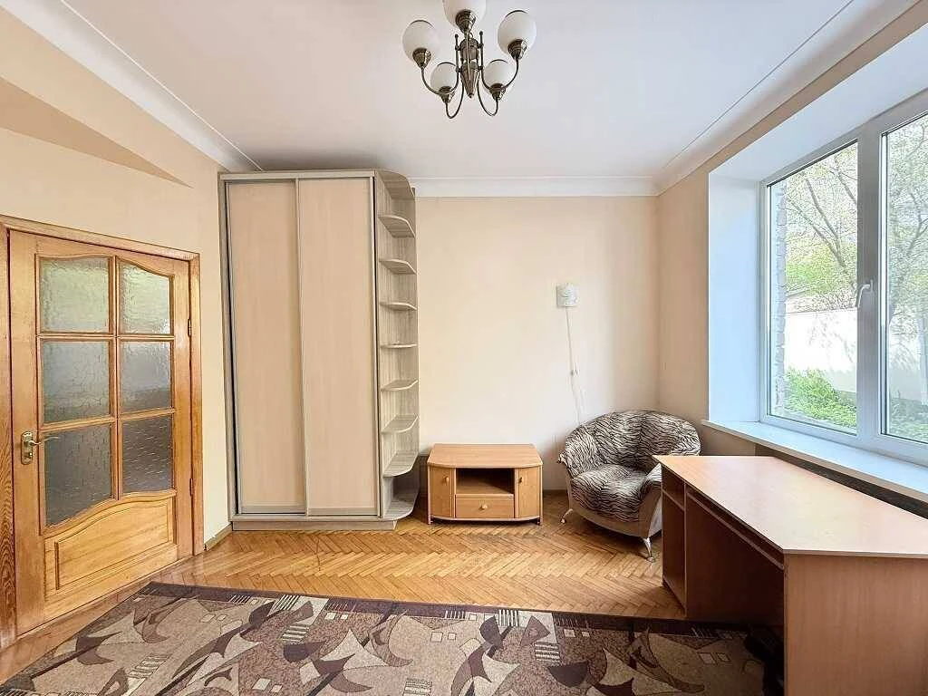 Продам 2-к квартиру Київ, Соломянський, Монтажників вул, 53