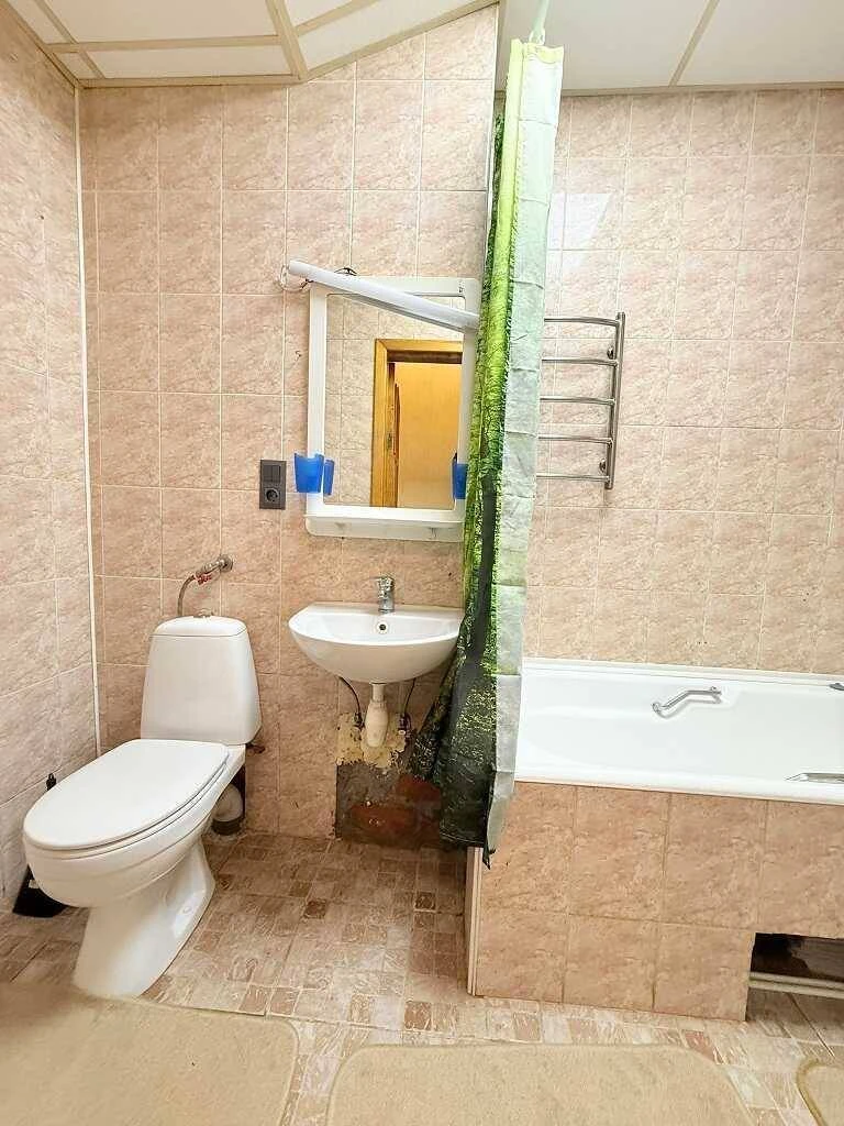 Продам 2-к квартиру Київ, Соломянський, Монтажників вул, 53
