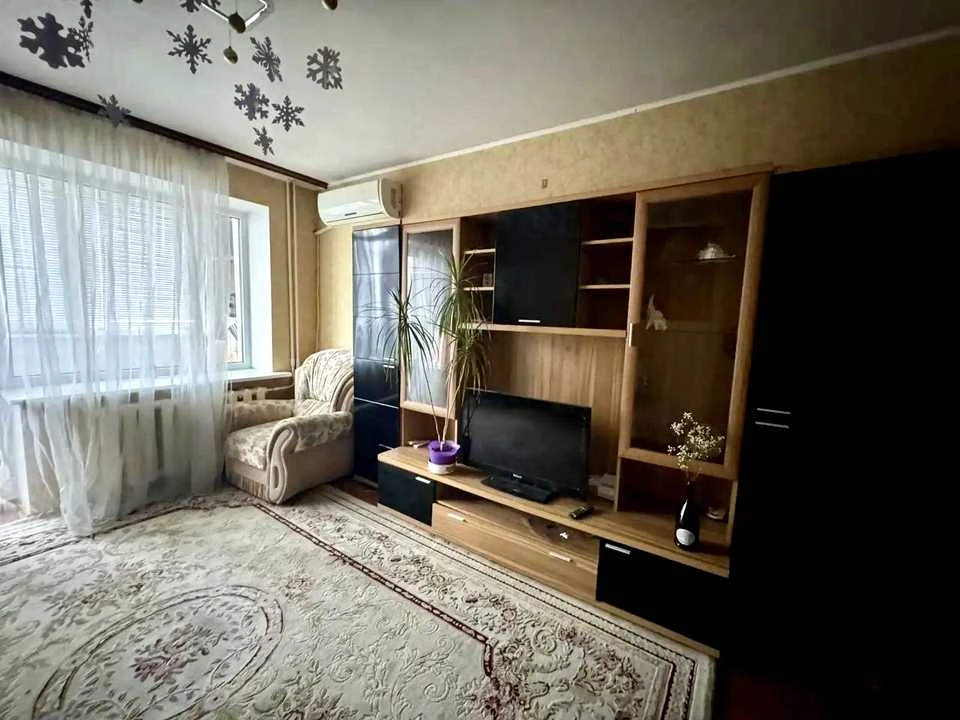 Квартира. Дніпро, Красный камень