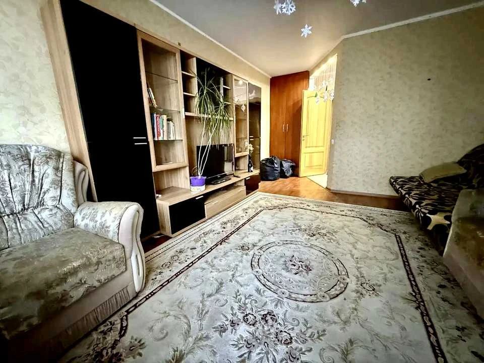 Квартира. Дніпро, Красный камень