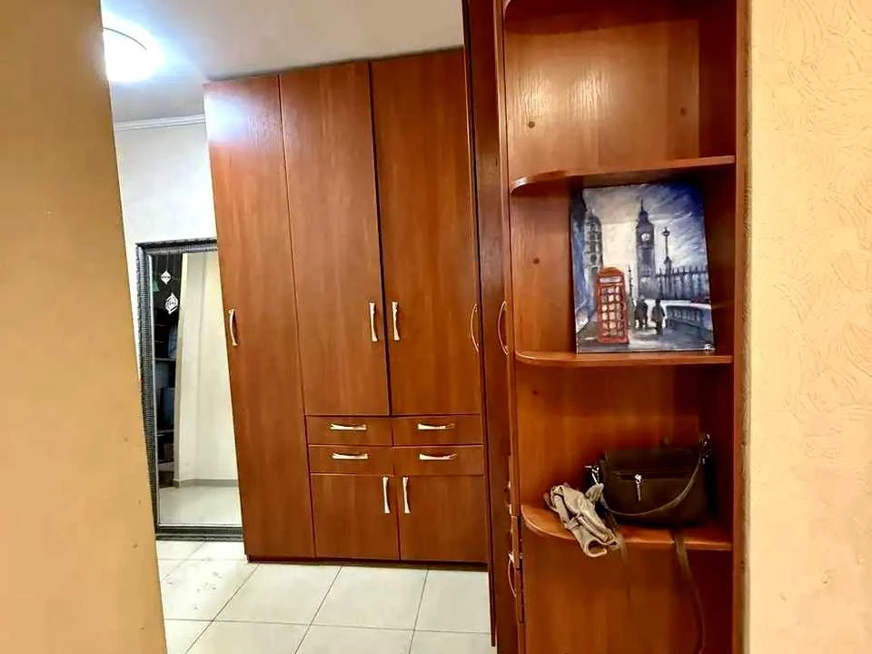Квартира. Дніпро, Красный камень