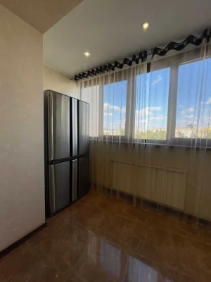 Продам 4-х кімнатну квартиру, вул. Тополева, Таїрова.
