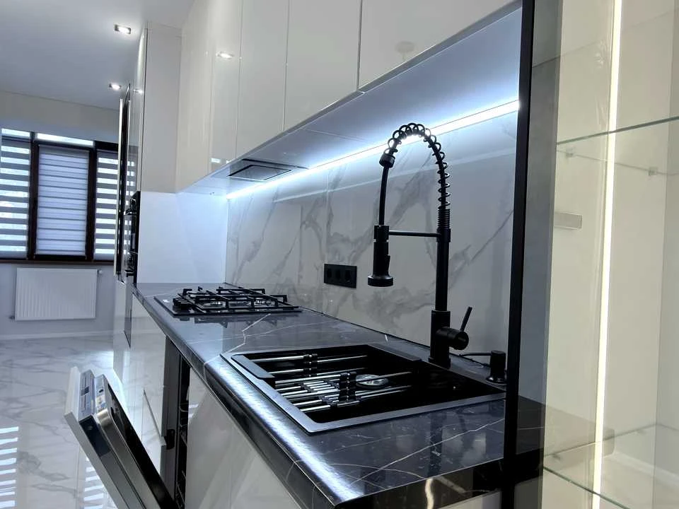 Apartment. Ivano-Frankivsk, Shevchenka St.