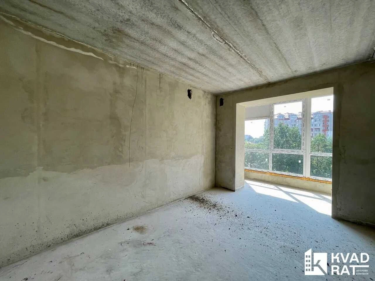 Spacious 2-room apartment near the city center! Great price!