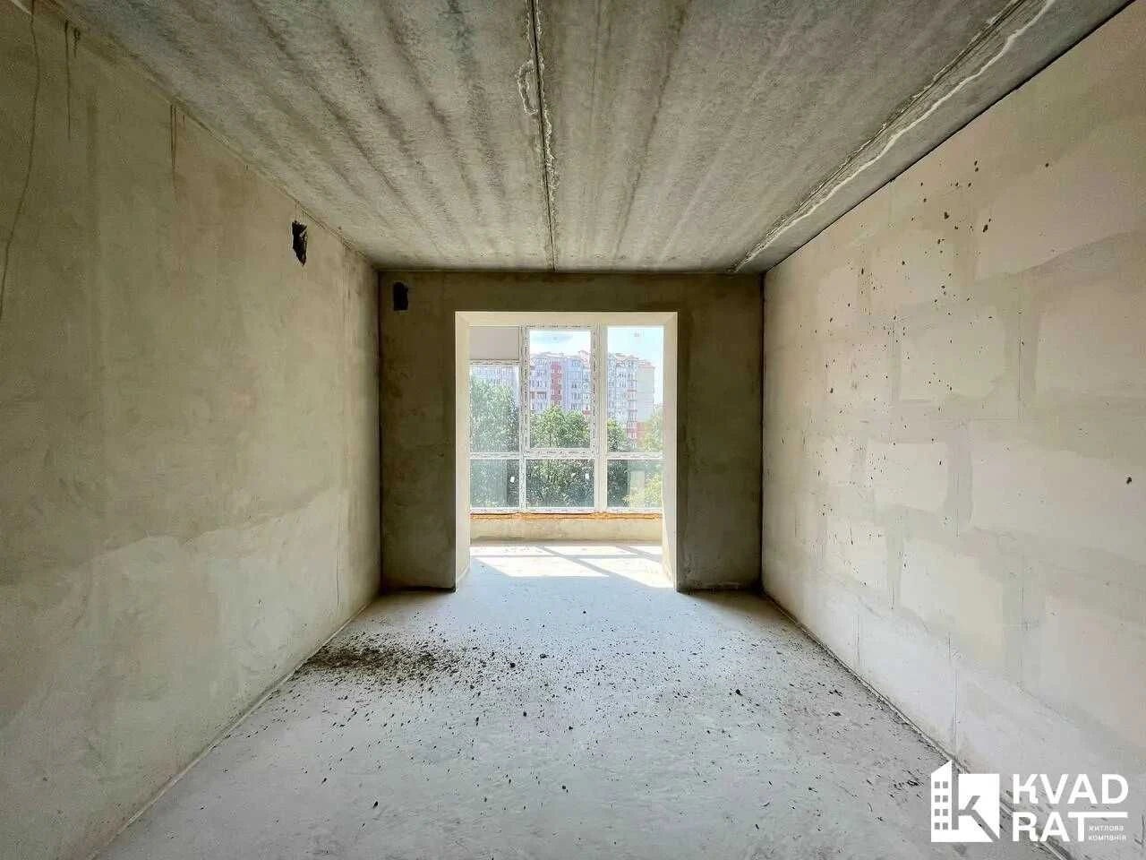 Spacious 2-room apartment near the city center! Great price!