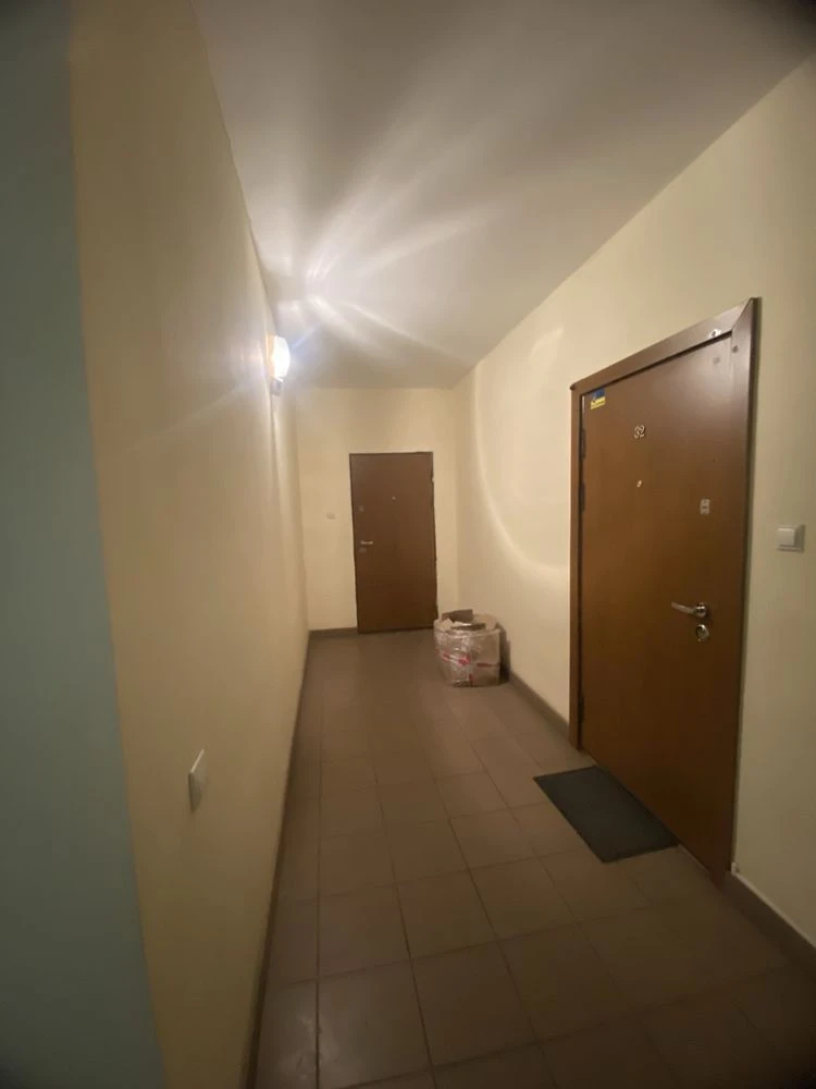 Продається 3 кімнатна квартира