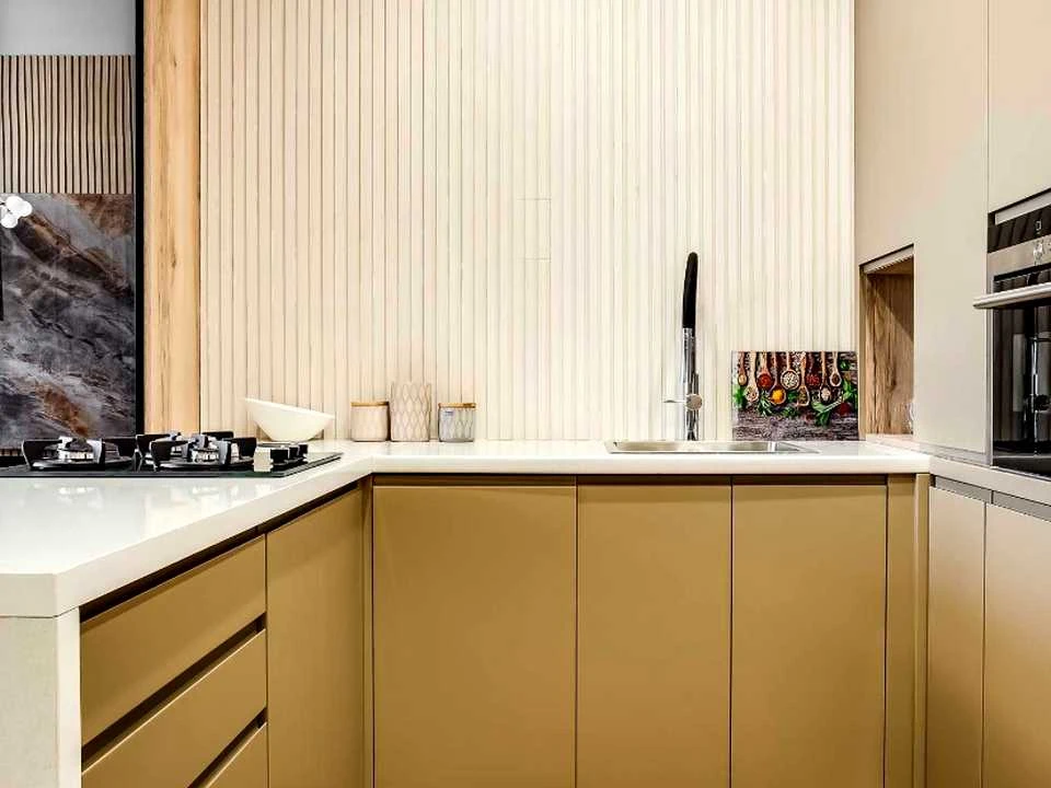 Apartment. Львів, Топольна St.