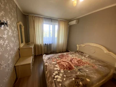 2-room apartment. Kyiv, Anatolii Solovyanyenka St.