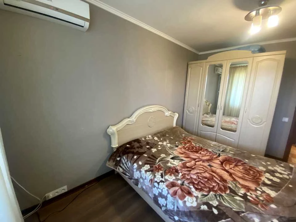 2-room apartment. Kyiv, Anatolii Solovyanyenka St.
