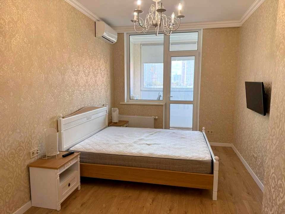 Apartment. Dragomano St.