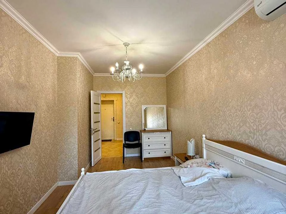 Apartment. Dragomano St.