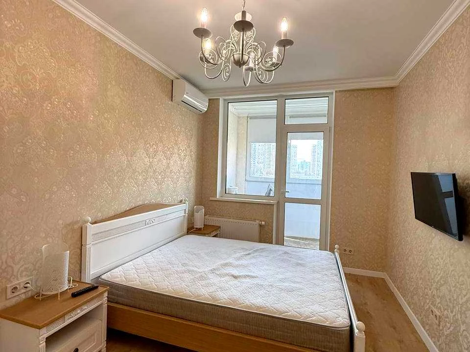 Apartment. Dragomano St.