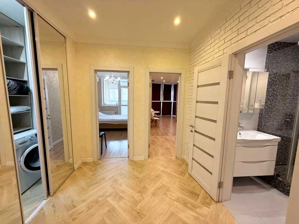Apartment. Dragomano St.