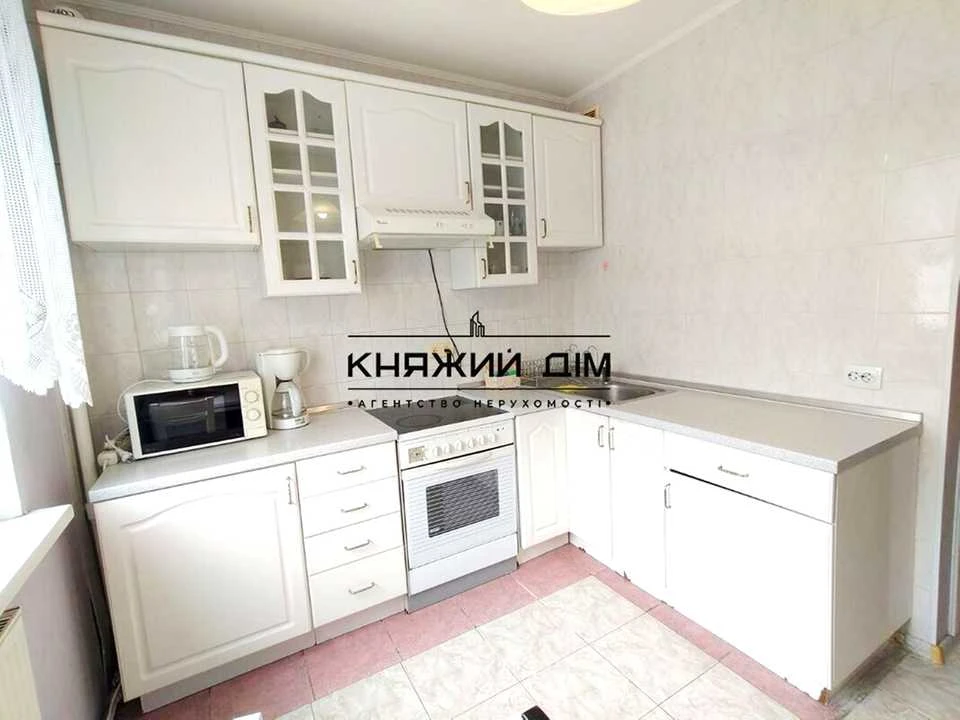 Квартира. Київ, Бориса Гмирі вул.