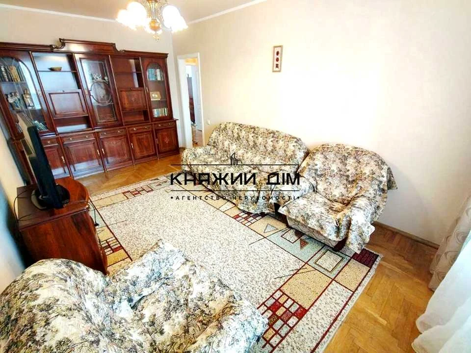 Квартира. Київ, Бориса Гмирі вул.