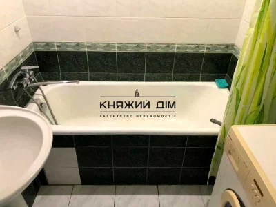 Квартира. Київ, Бориса Гмирі вул.