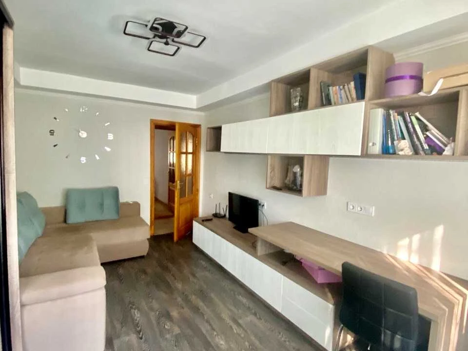 2-room apartment. Kyiv, Vasylia Domanitskoho St.