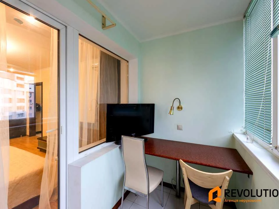 One-room apartment. Vyshnjakivska St., Kyiv.