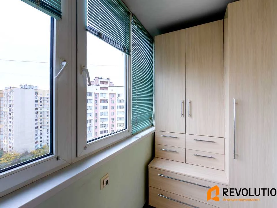 One-room apartment. Vyshnjakivska St., Kyiv.