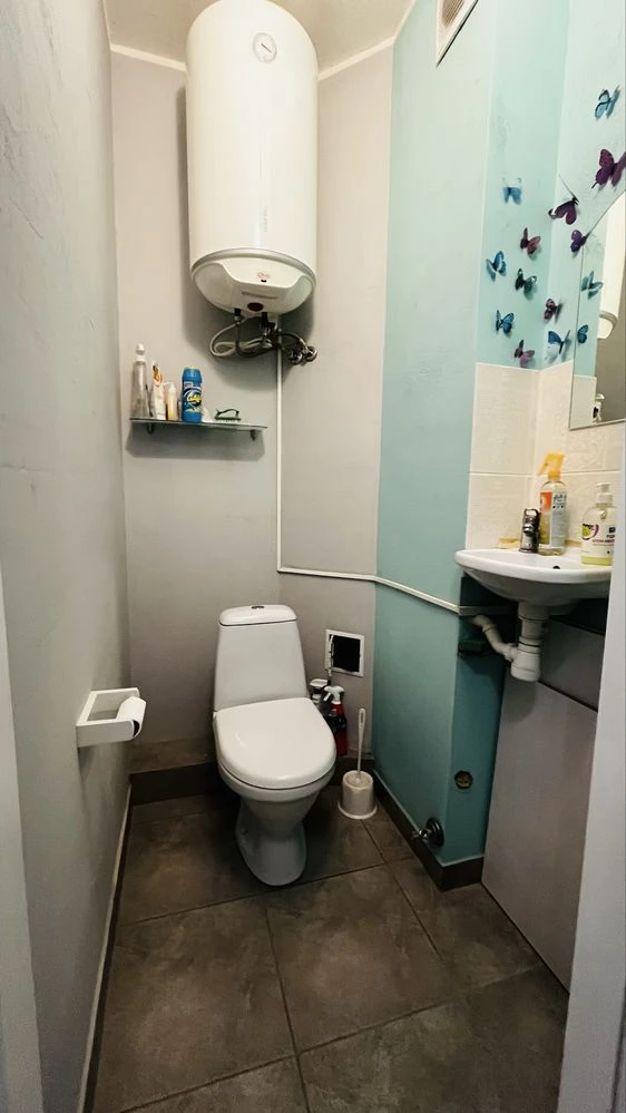 No commission! Sale of a compact apartment 21 m² with renovation in residential complex "Komfort Town", Sobornosti Avenue, 17.