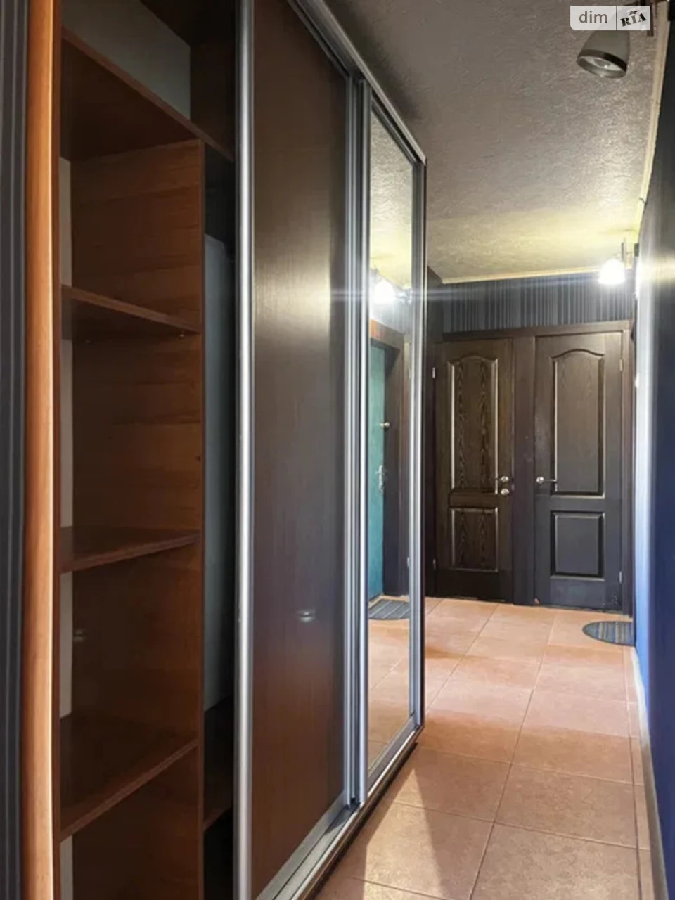 Sale of Apartment on Prospekt Romana Shukhyevych