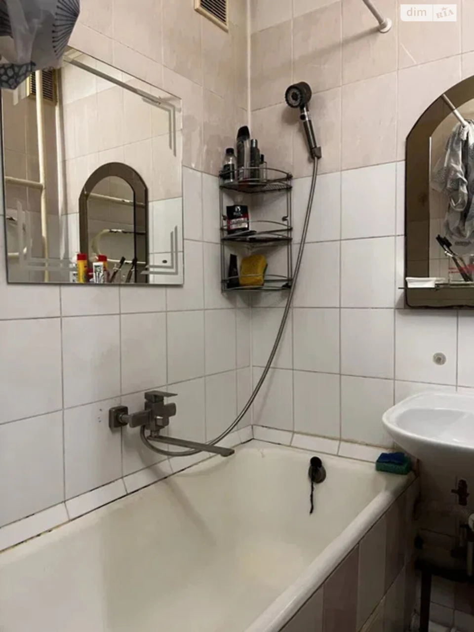 Sale of Apartment on Prospekt Romana Shukhyevych