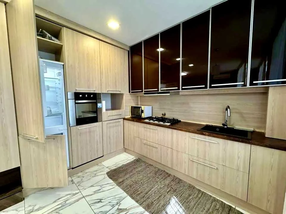 Apartment. Dnipro, Architektora Bohdanova St.