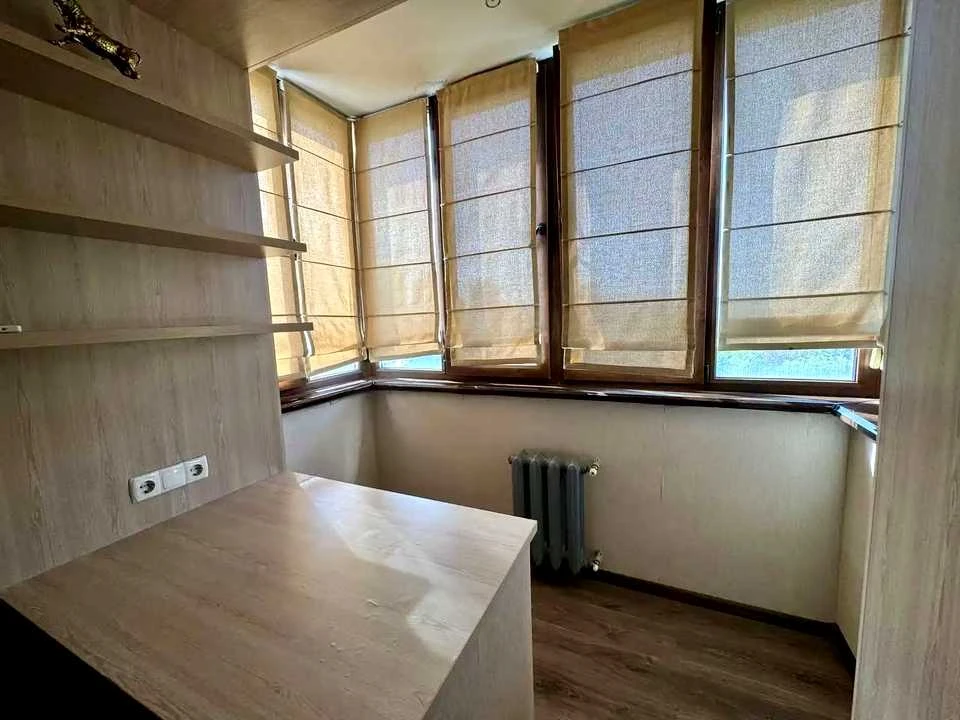 Apartment. Dnipro, Architektora Bohdanova St.