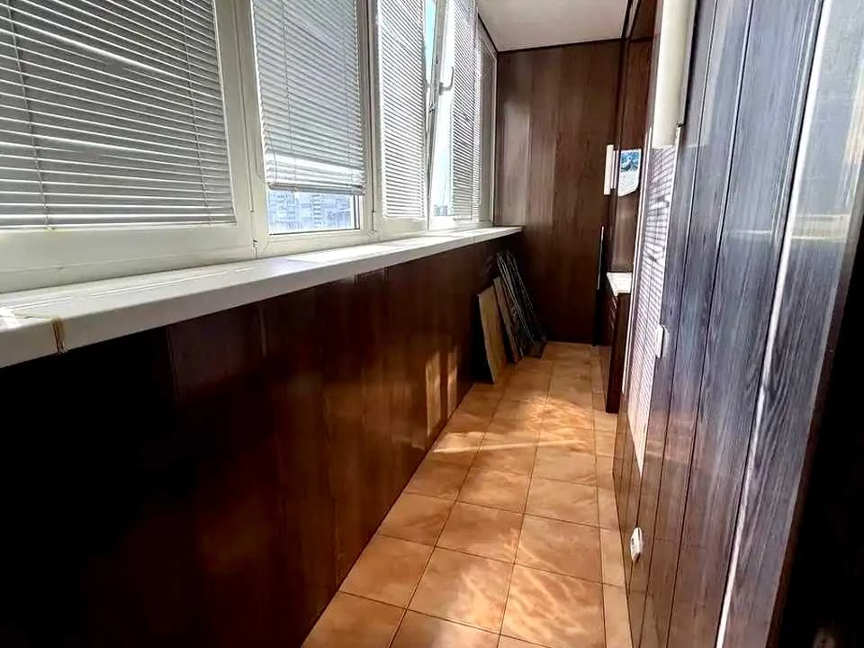 Apartment. Dnipro, Architektora Bohdanova St.