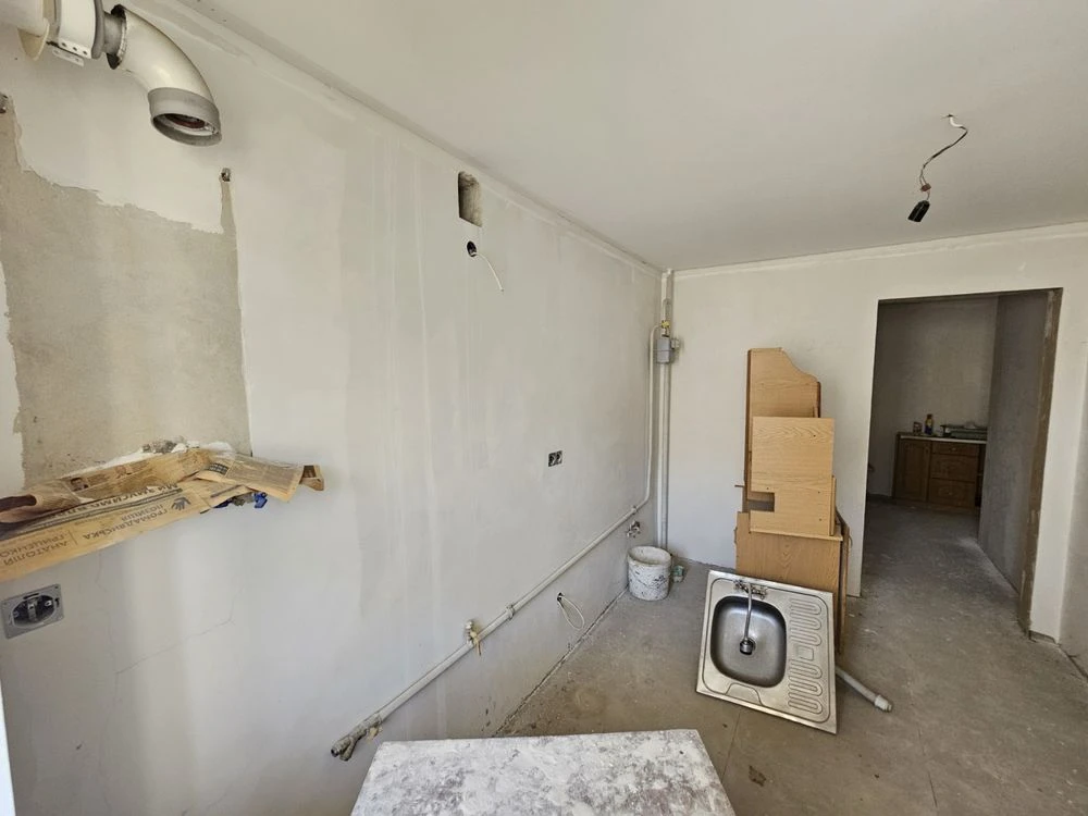 Sale of a 2-room apartment on St. Trolebyusna