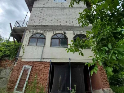 House. Lemnevo