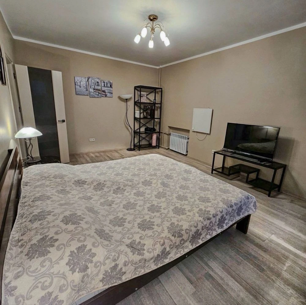 For Sale: 3-room apartment in the area of Nauchnaya metro station