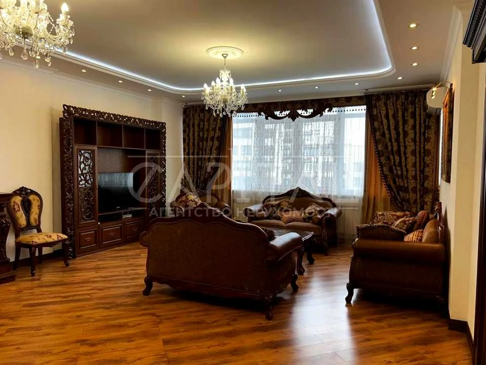 Apartment. Eugene Konovalets St., Kyiv