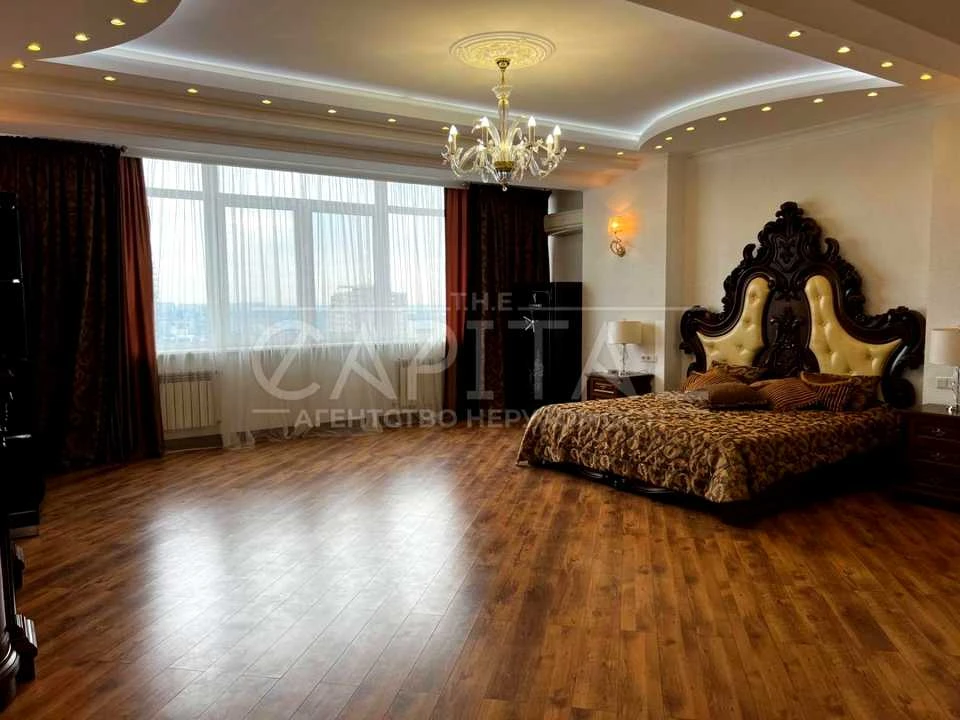 Apartment. Eugene Konovalets St., Kyiv