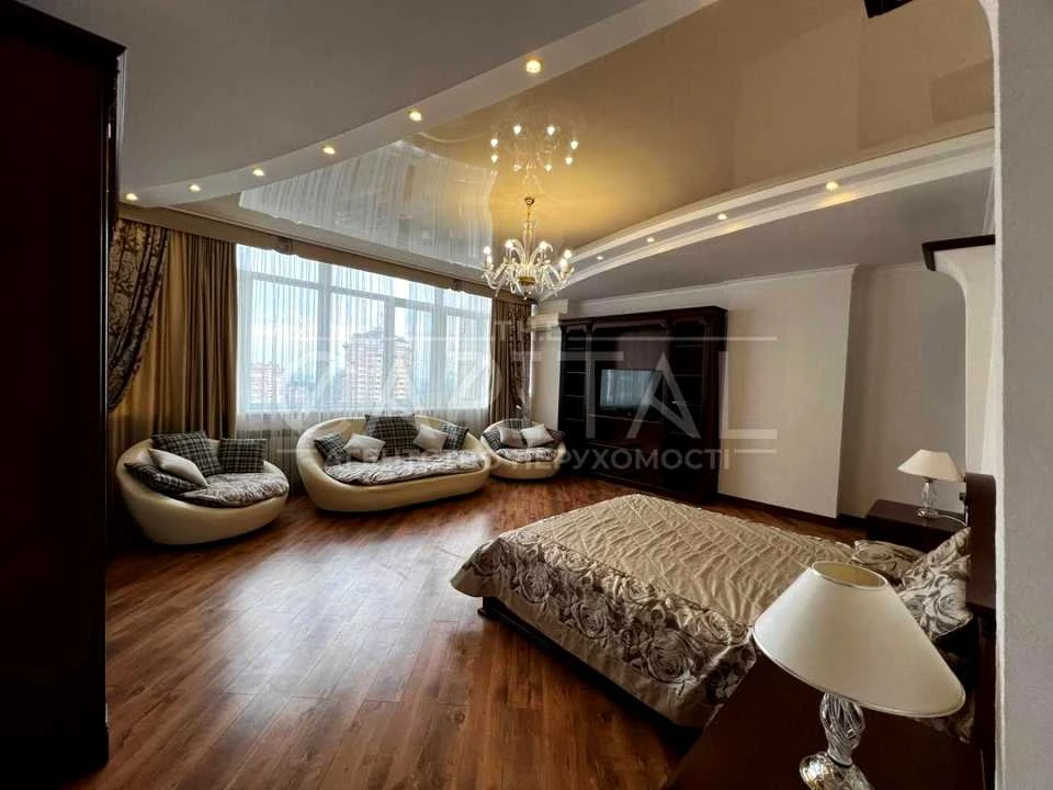 Apartment. Eugene Konovalets St., Kyiv
