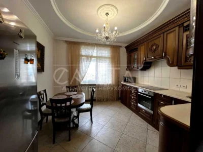 Apartment. Eugene Konovalets St., Kyiv