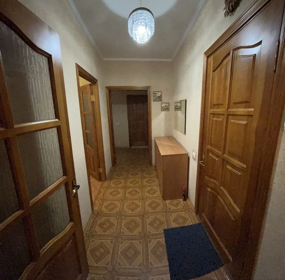 Оренда 2-кімн. квартири, Виноградар, пр-т Правди, 10а