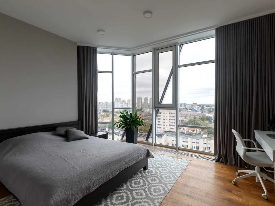 3-room apartment. Kyiv, Aviakonstruktora Antonova St.