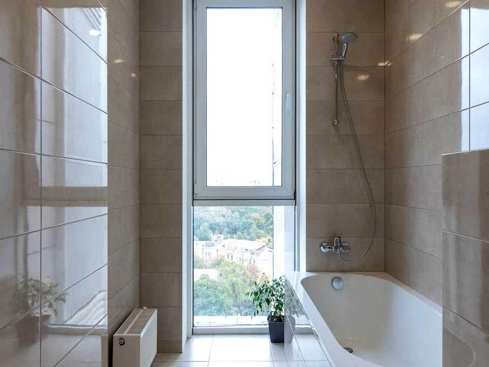 3-room apartment. Kyiv, Aviakonstruktora Antonova St.