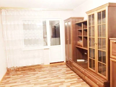 Apartment. Kyiv, Kharkiv Avenue