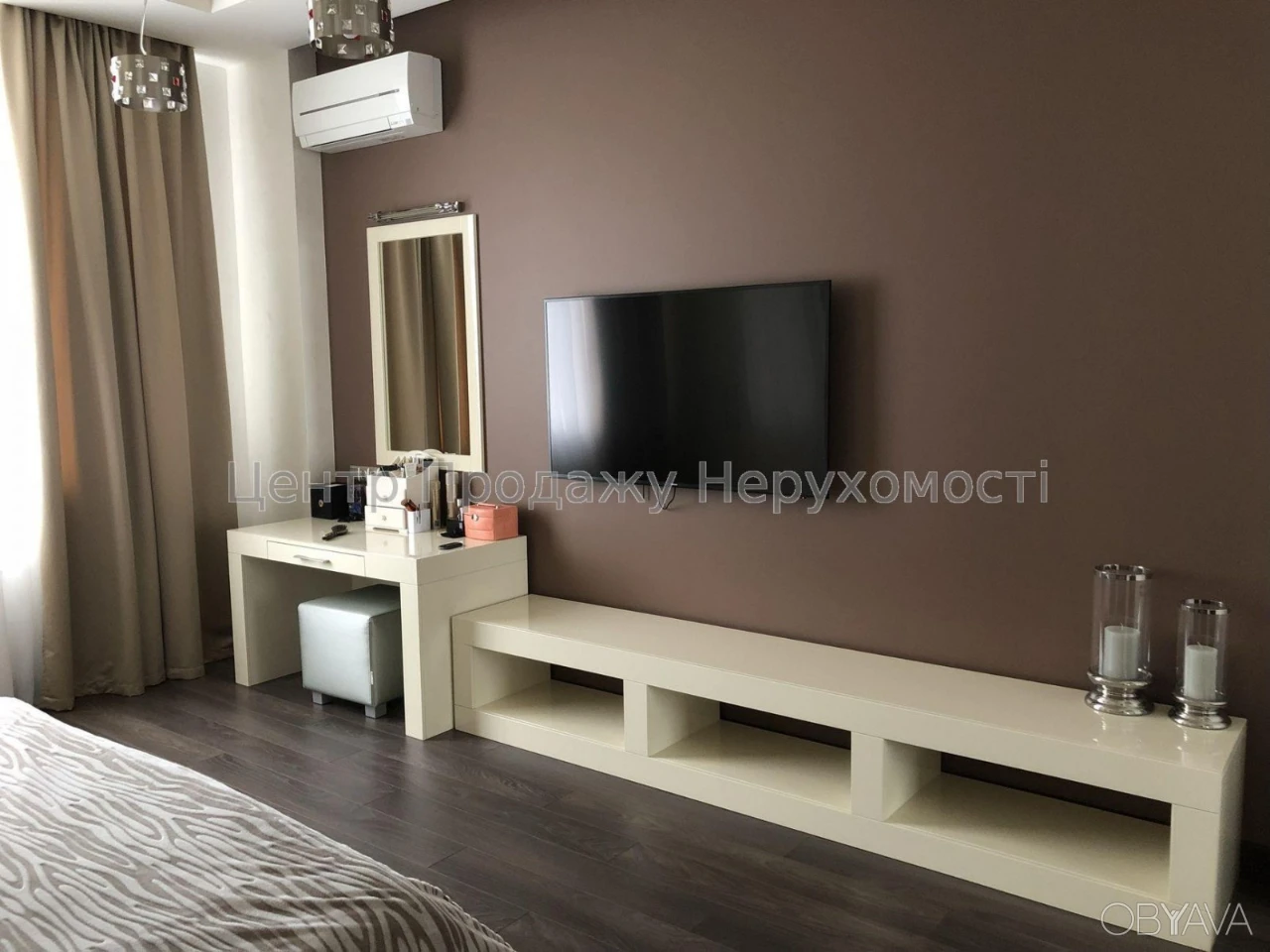 Квартира 2-комнатная, 103 кв. м.